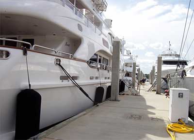 mooring lines for yacht